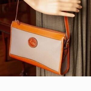 Vintage Dooney and Bourque Pebbled Leather Crossbody